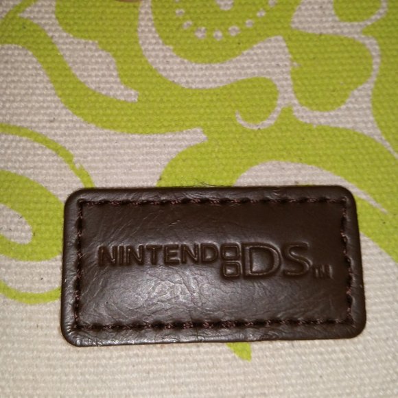 Nintendo DS canvas carry case - Picture 2 of 4